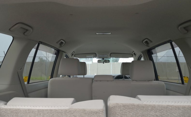 TOYOTA ISIS Platana Limited 2009
