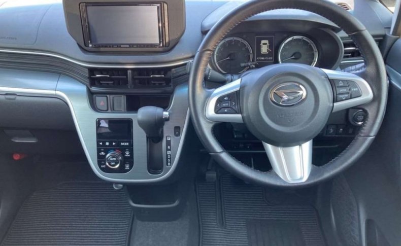 DAIHATSU MOVE RS SA2 2015