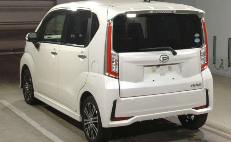 DAIHATSU MOVE RS SA2 2015