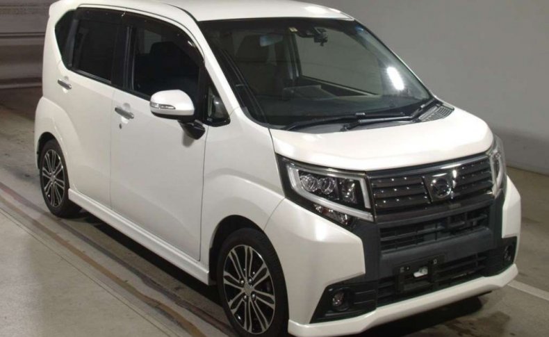 DAIHATSU MOVE RS SA2 2015