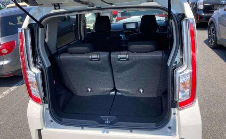 DAIHATSU MOVE RS SA2 2015