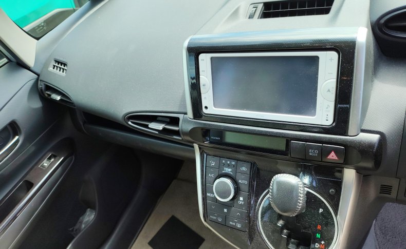 TOYOTA WISH 1.8G 2013