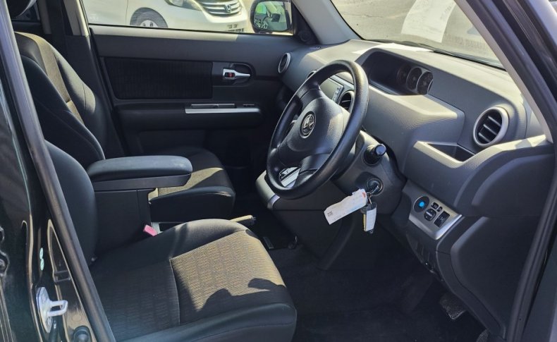 TOYOTA COROLLA RUMION 1.5G 2010