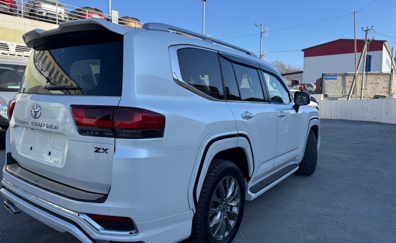 TOYOTA LAND CRUISER ZX AWD 4WD 2021