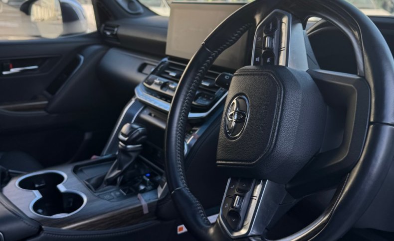 TOYOTA LAND CRUISER ZX AWD 4WD 2021