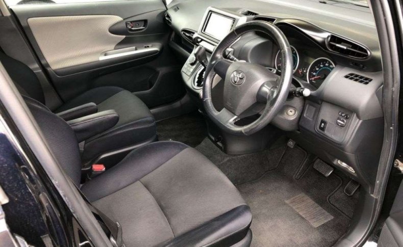 TOYOTA WISH 1.8 S 2009