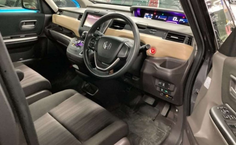HONDA FREED G 2017