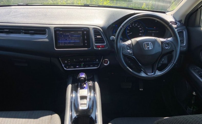 HONDA VEZEL Hybrid 4WD 2014