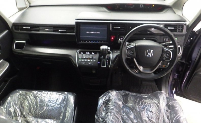 HONDA STEPWGN Cool Spirit Honda Sensing 7seats 2016