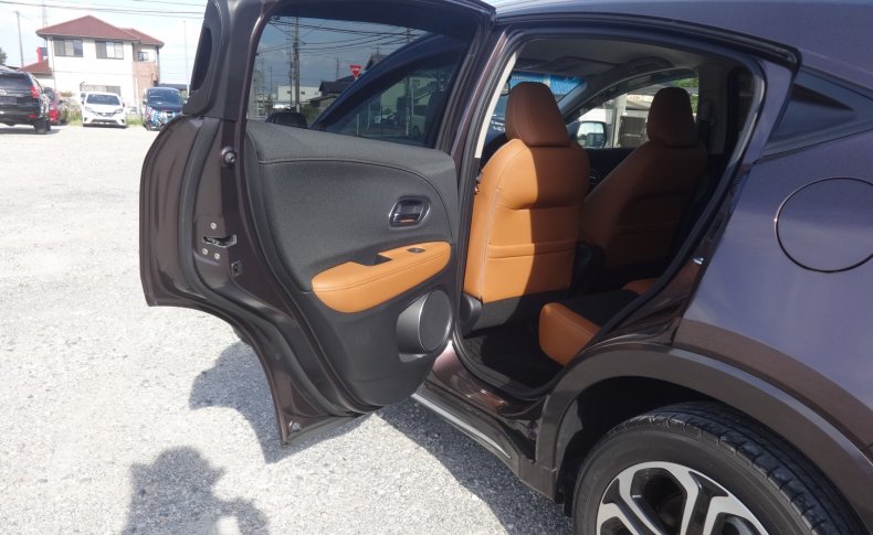 HONDA VEZEL HYBRID 4WD HYBRID Z*HONDA SENSING 2018