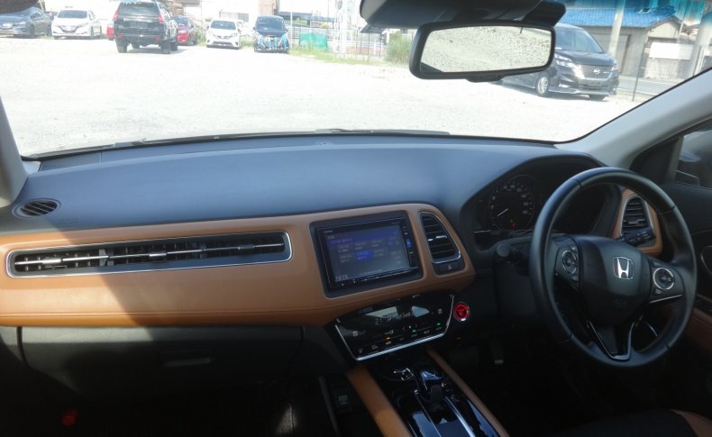 HONDA VEZEL HYBRID 4WD HYBRID Z*HONDA SENSING 2018