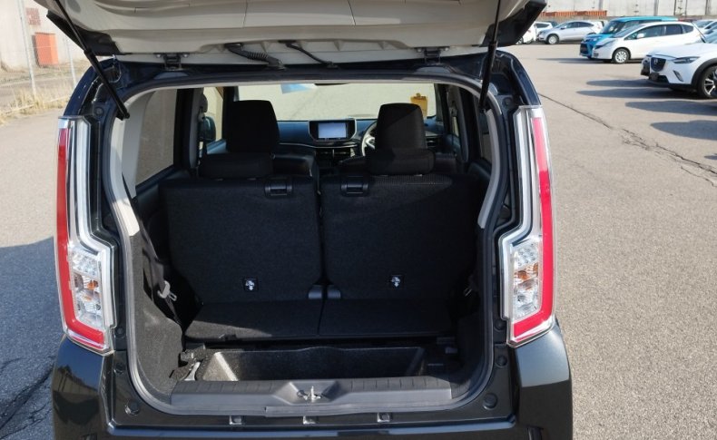 DAIHATSU MOVE X 2016