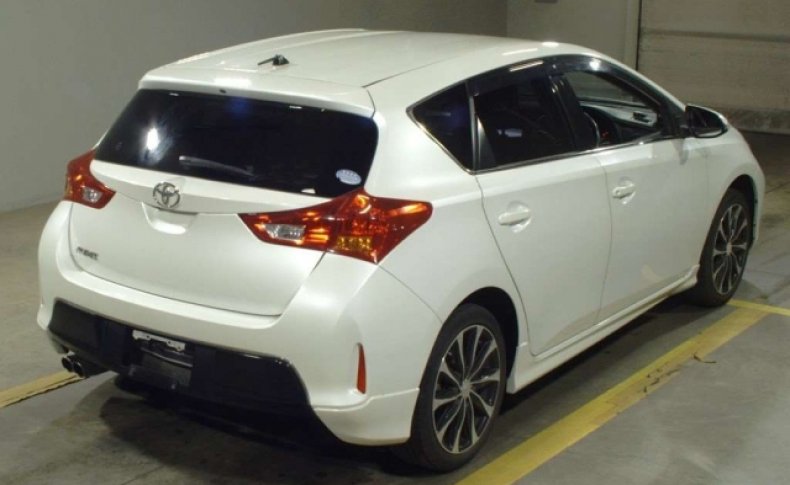 TOYOTA AURIS 150X S Package 4WD 2013
