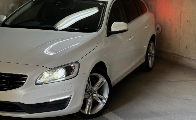 VOLVO V60 T3 SE 2016