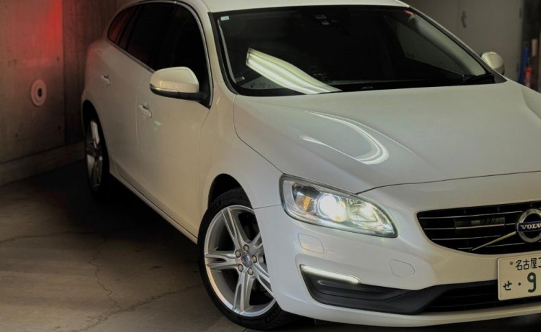 VOLVO V60 T3 SE 2016