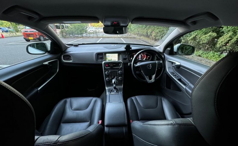 VOLVO V60 T3 SE 2016
