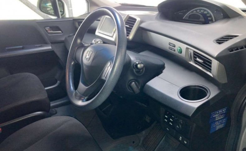 HONDA FREED 4 WD 2012