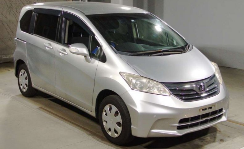 HONDA FREED 4 WD 2012