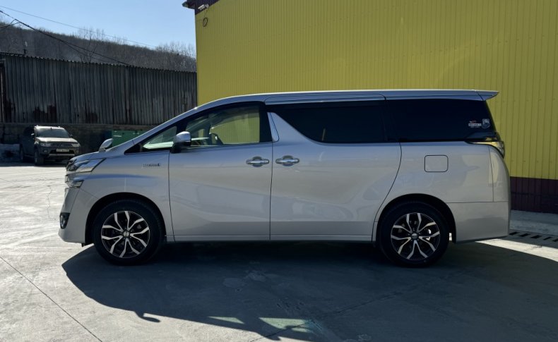 TOYOTA VELLFIRE Hybrid 2.5 X 4WD 2015