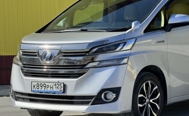 TOYOTA VELLFIRE Hybrid 2.5 X 4WD 2015