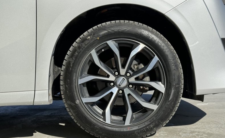 TOYOTA VELLFIRE Hybrid 2.5 X 4WD 2015