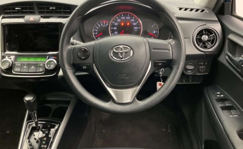 TOYOTA COROLLA FIELDER 1.5G 4WD 2015