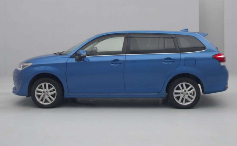 TOYOTA COROLLA FIELDER 1.5G 4WD 2015