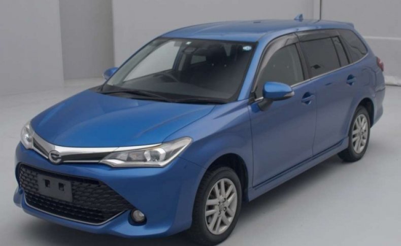 TOYOTA COROLLA FIELDER 1.5G 4WD 2015