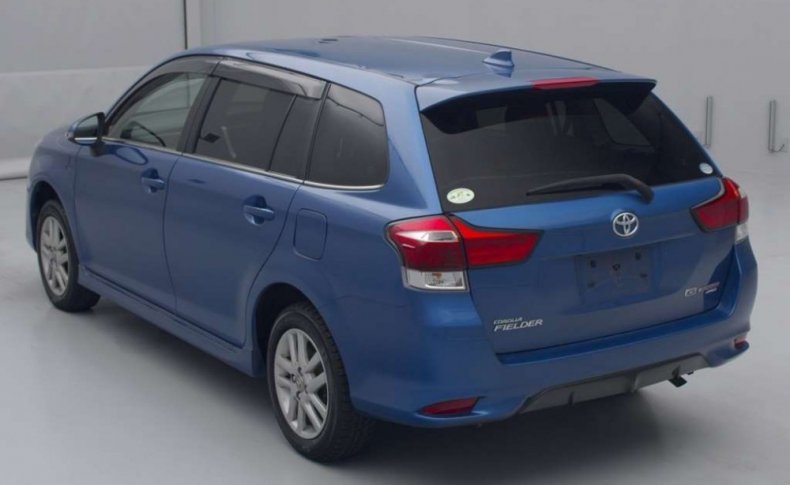 TOYOTA COROLLA FIELDER 1.5G 4WD 2015