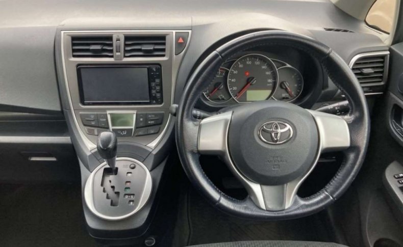TOYOTA RACTIS G 2011