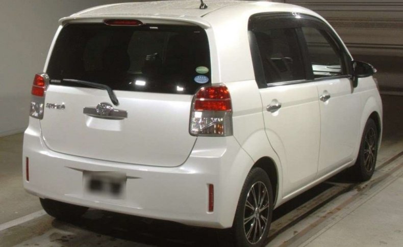 TOYOTA SPADE F 2014