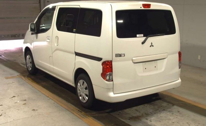 MITSUBISHI DELICA D:3 G 2014