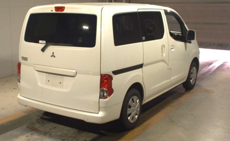 MITSUBISHI DELICA D:3 G 2014