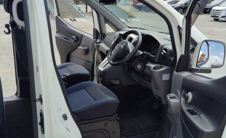 MITSUBISHI DELICA D:3 G 2014
