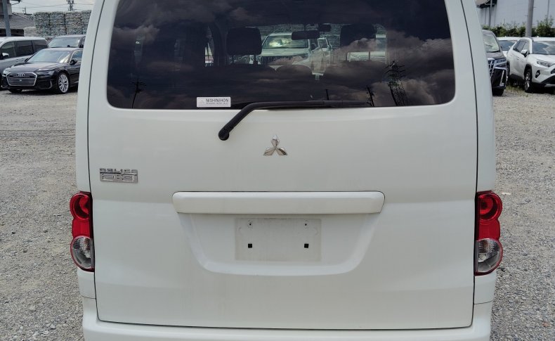 MITSUBISHI DELICA D:3 G 2014