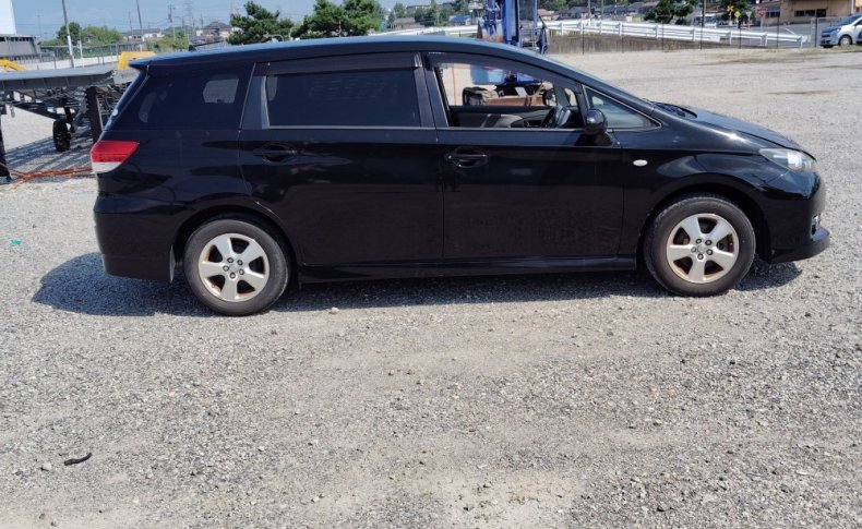 TOYOTA WISH 18X 2010