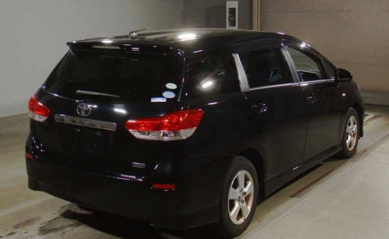 TOYOTA WISH 18X 2010