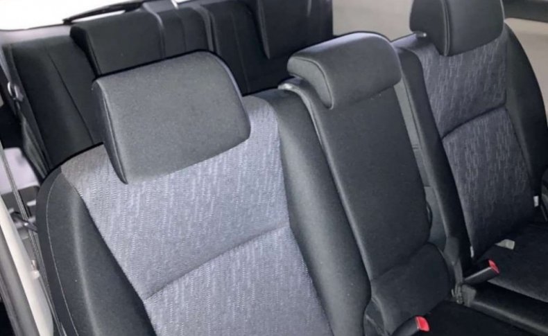 TOYOTA WISH 18X 2010