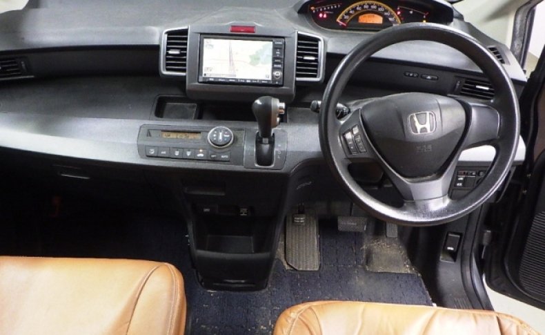 HONDA FREED G Just Selection 8seats 2009