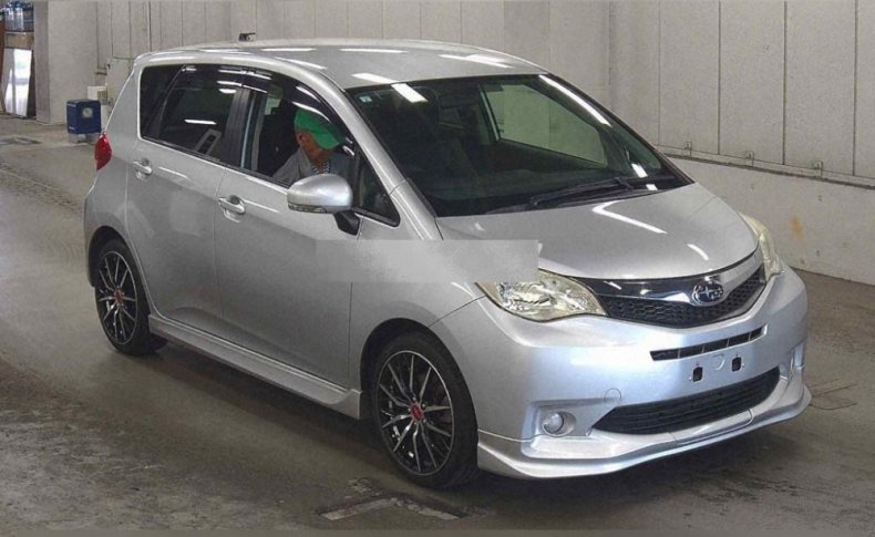 SUBARU TREZIA 1.5I-S 2012