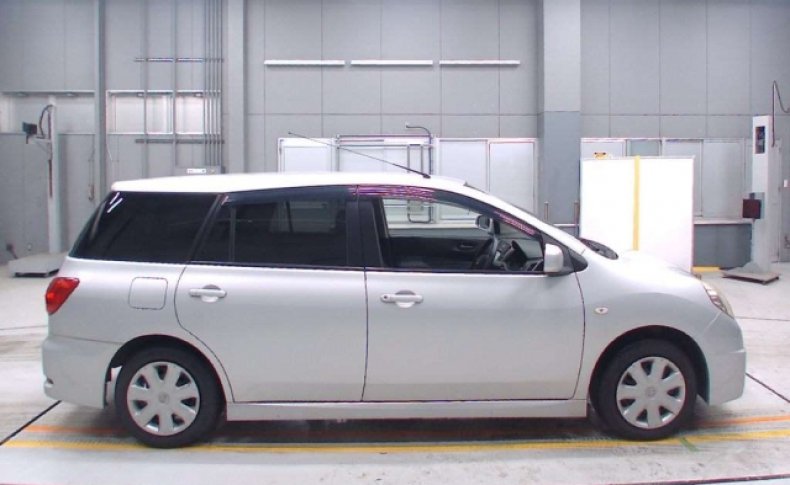 NISSAN WINGROAD 15S FOUR 4WD 2013