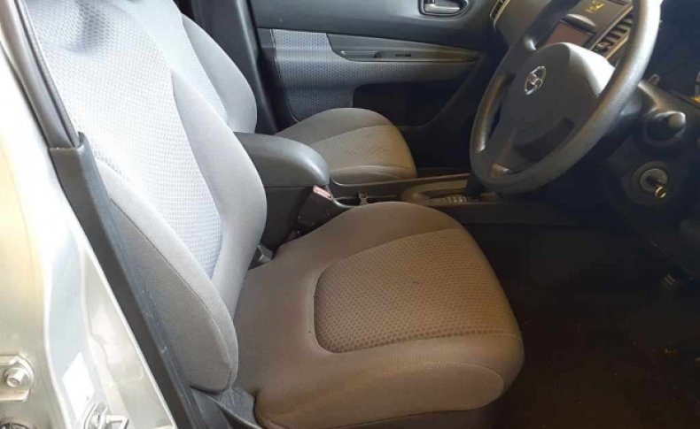 NISSAN WINGROAD 15S FOUR 4WD 2013