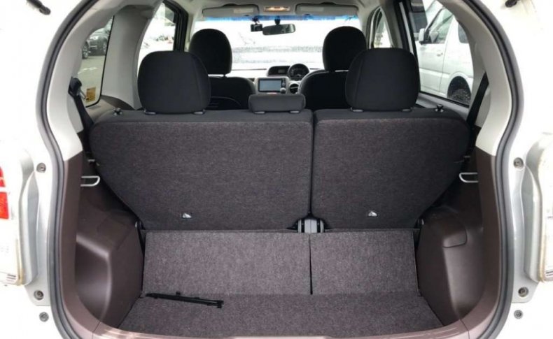 TOYOTA SPADE F 2012