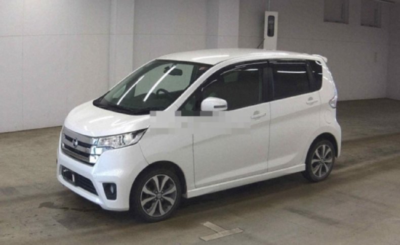 NISSAN DAYZ HIGHWAY STAR G 2013