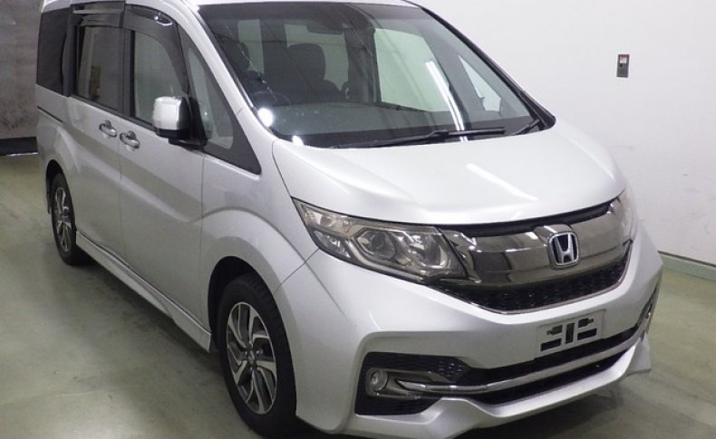 HONDA STEPWGN 4WD Cool Spirit 8seats 2015