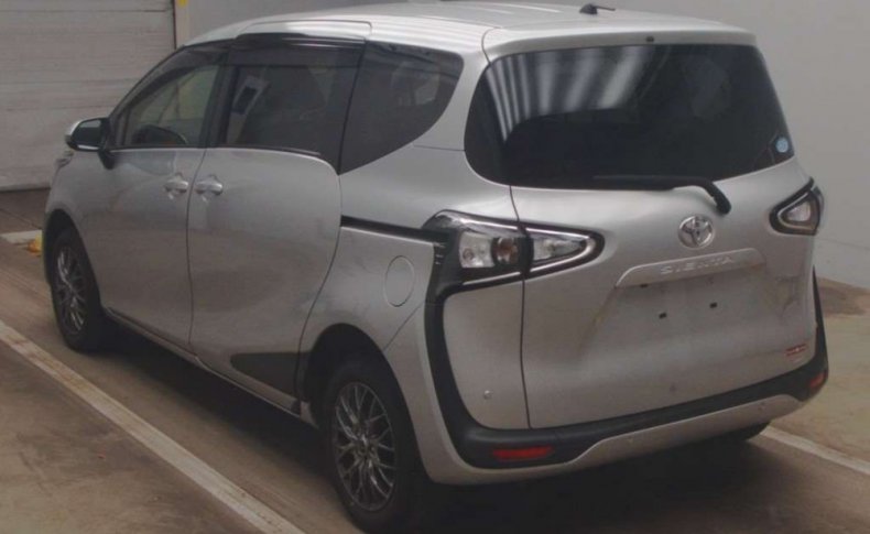 TOYOTA SIENTA X 4 WD 2020