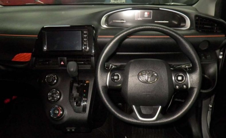 TOYOTA SIENTA X 4 WD 2020