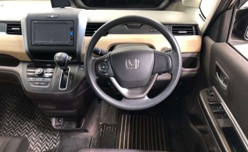 HONDA FREED G 4WD 2017
