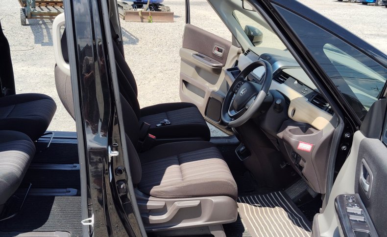 HONDA FREED G 4WD 2017