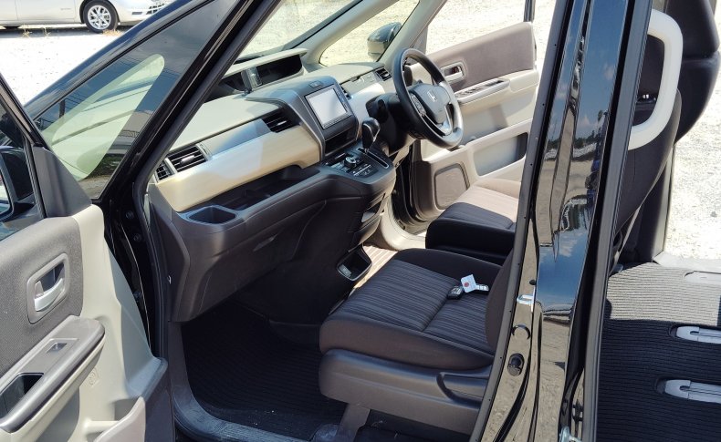 HONDA FREED G 4WD 2017